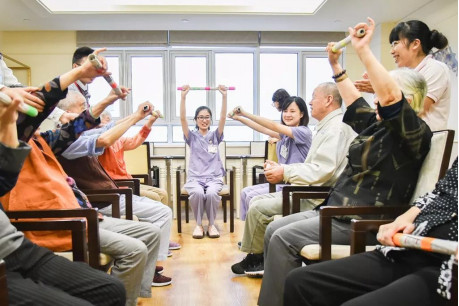 当阿尔茨海默症来临,愿他们被这个世界温柔以待