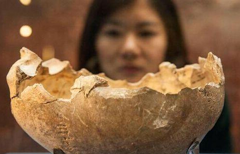 英国原始人:吃人肉,吸骨髓头骨做成杯子