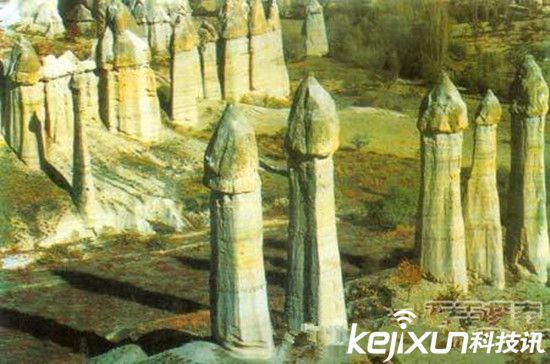 男根石林神奇地貌令人类崇拜千年(1)