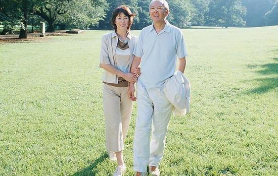 感觉腰疼就是肾虚了吗﹖不要随便补肾了 _亚健