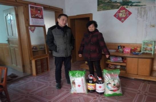 高基庙镇卫生院 开展春节慰问走访退休职工活动 image001.jpg