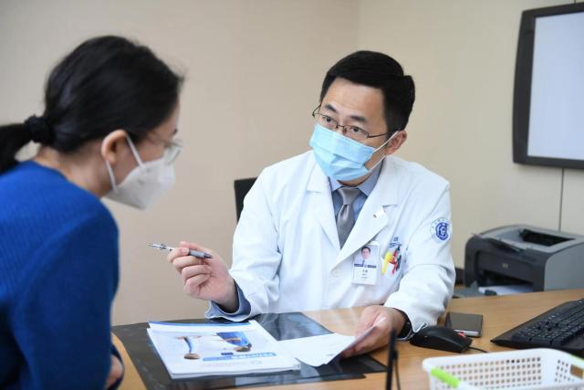 放疗专家朱骥：放疗是杀死肿瘤的“无形高手”，70%以上的患者要接受放疗，但国内远未达到这一比例
