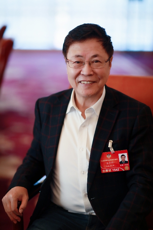光明网·健康中国追梦人|全国政协委员王宁利：呼吁将眼病筛查纳入慢病管理体系