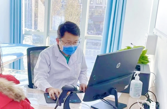 专家提醒：正确使用蒙脱石散才可治泻护肠