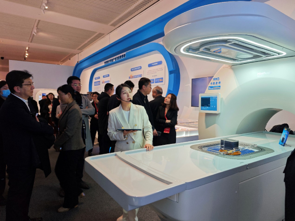 “隐形手术刀”亮相国家博物馆 无创治疗海扶刀入选“十四五”制造成就展 “隐形手术刀”亮相国家博物馆 无创治疗海扶刀入选“十四五”制造成就展