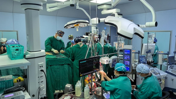 跨越雪域高原的“童心守护”——从被动救治转向主动守护，让玉树先心病患儿零负担康复