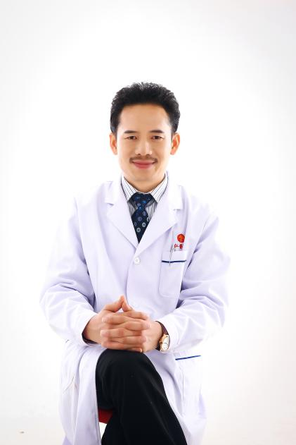新圆针发明人何峙君——与时俱进不落伍，学术荣誉集一身