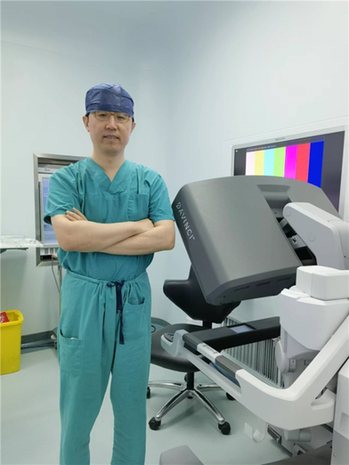 上海市肿瘤医院史荣亮：美容和治疗兼备 机器人手术前景广阔