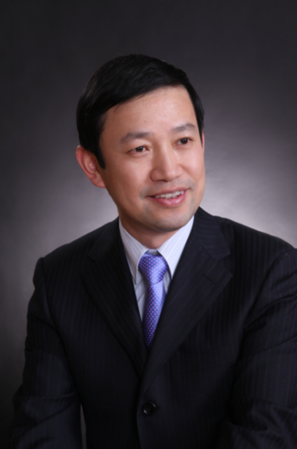 专访董健教授：以医术为刃破脊柱肿瘤“禁区”，用科普为笔绘全民健康蓝图