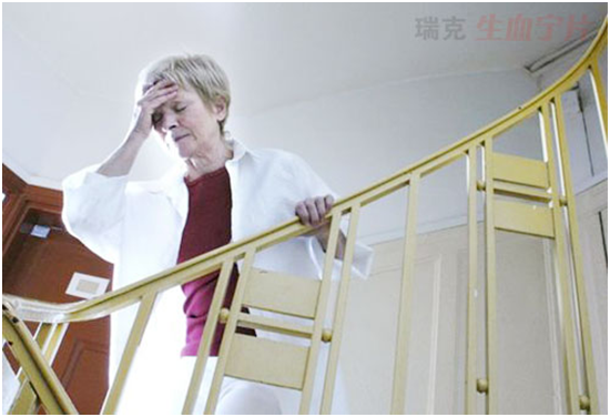 老年人贫血 要补铁元素维C和蛋白质
