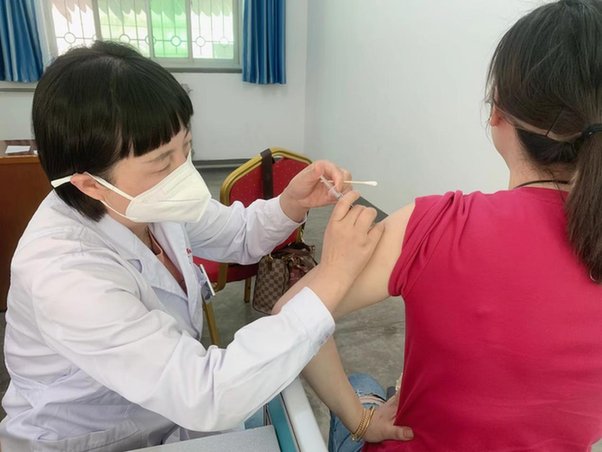 双价肾综合征出血热灭活疫苗（Vero细胞）在陕西宝鸡完成首针接种
