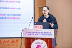 母乳喂养+预防接种为婴幼儿健康护航