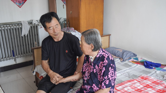 【家风家训话传承】刘子龙：获得最美家庭称号的背后，是对瘫痪妻子11年的坚守