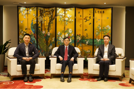 偏头痛关爱月：专家呼吁，别让“头痛”毁掉生活