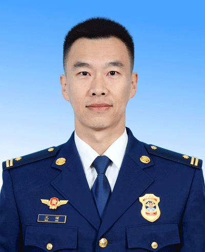 汛期险情速记录｜汛期开车被困 30秒逃生法