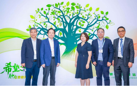 精准诊疗破局，聚焦需求：筑牢肺癌与乳腺癌全周期健康防线