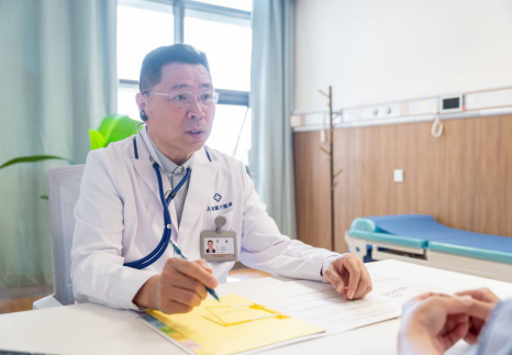 解锁人工心脏植入技术新高度 点亮终末期心衰患者新生希望
