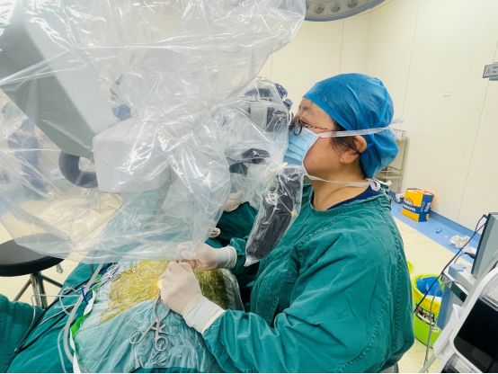 精术启聪助聆听 仁心筑梦焕新声